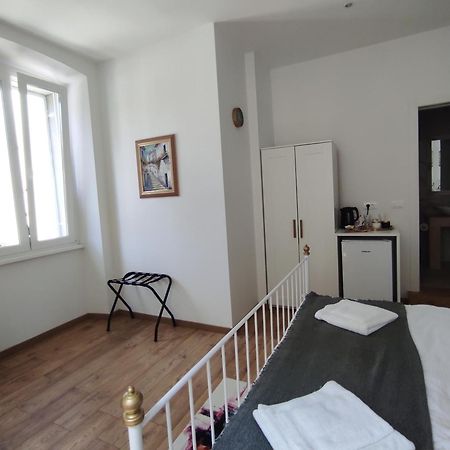 Papavero Rooms Pula Exteriér fotografie